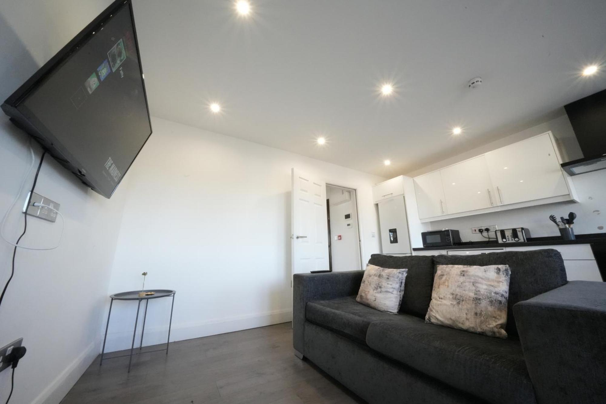 Hatton Apartments Heathrow Airport- Free Parking-Free Underground To And From Heathrow Airport Hatton Cross See Picture-See London Fast Hatton Cross To Central London 30Min Exteriér fotografie