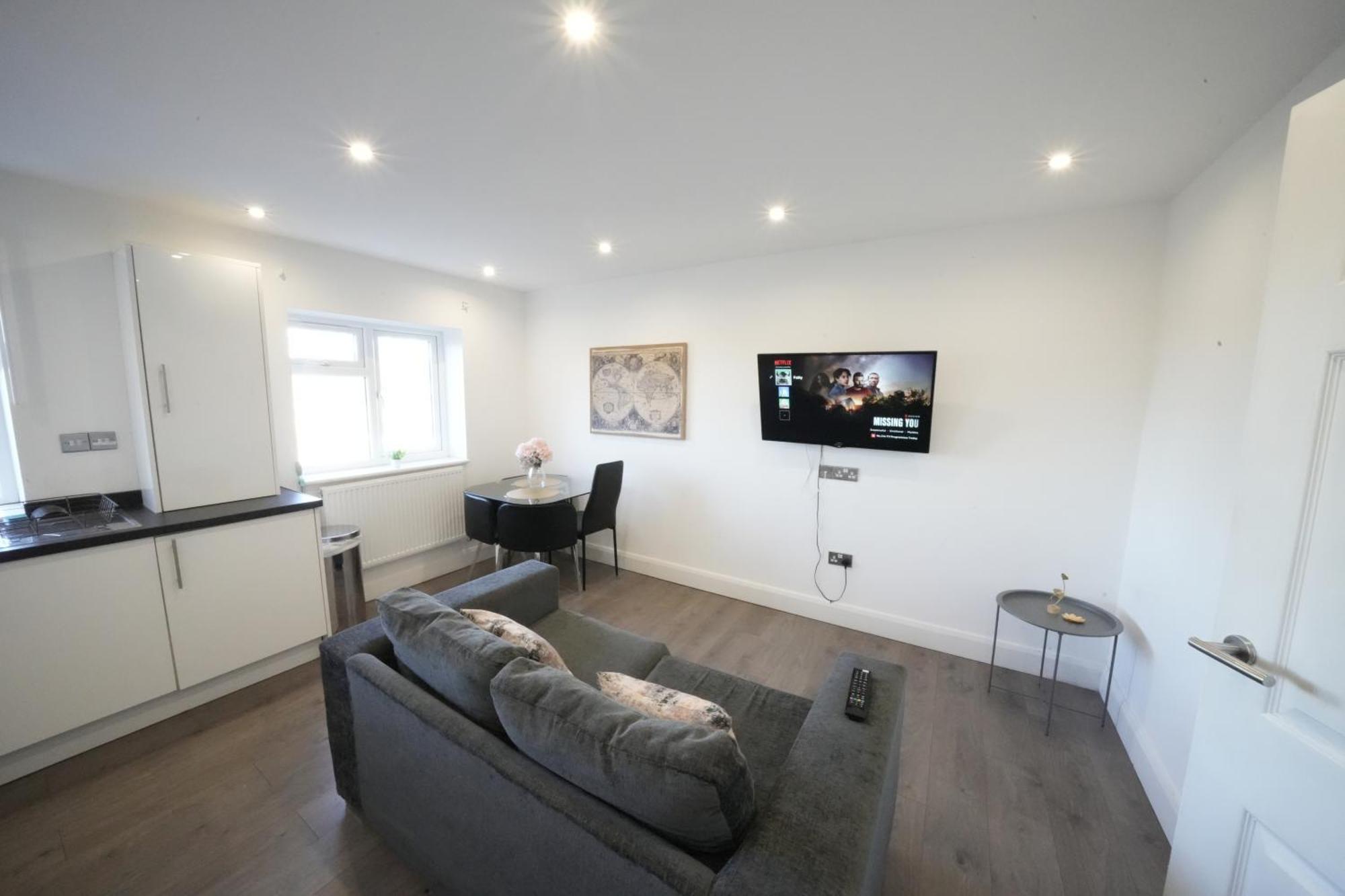 Hatton Apartments Heathrow Airport- Free Parking-Free Underground To And From Heathrow Airport Hatton Cross See Picture-See London Fast Hatton Cross To Central London 30Min Exteriér fotografie