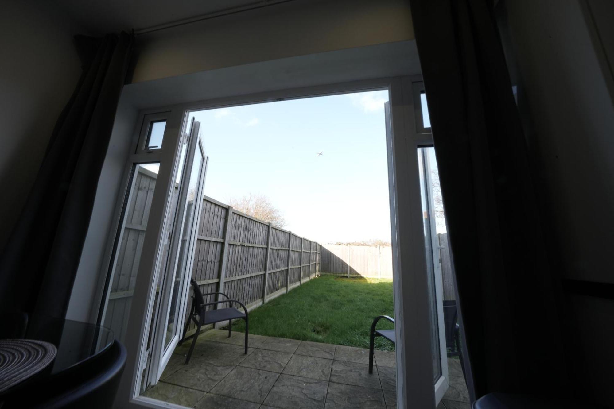 Hatton Apartments Heathrow Airport- Free Parking-Free Underground To And From Heathrow Airport Hatton Cross See Picture-See London Fast Hatton Cross To Central London 30Min Exteriér fotografie