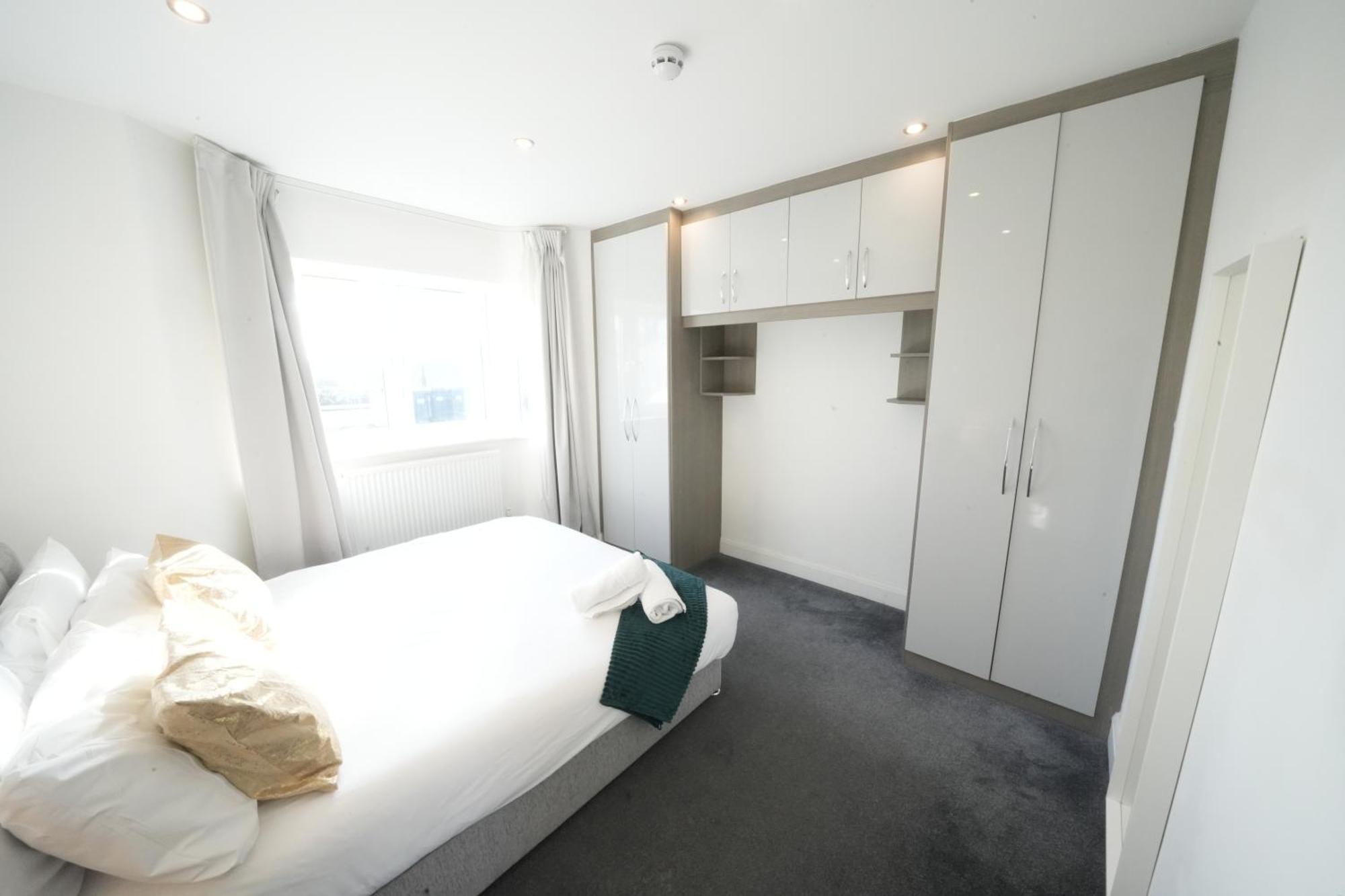 Hatton Apartments Heathrow Airport- Free Parking-Free Underground To And From Heathrow Airport Hatton Cross See Picture-See London Fast Hatton Cross To Central London 30Min Exteriér fotografie