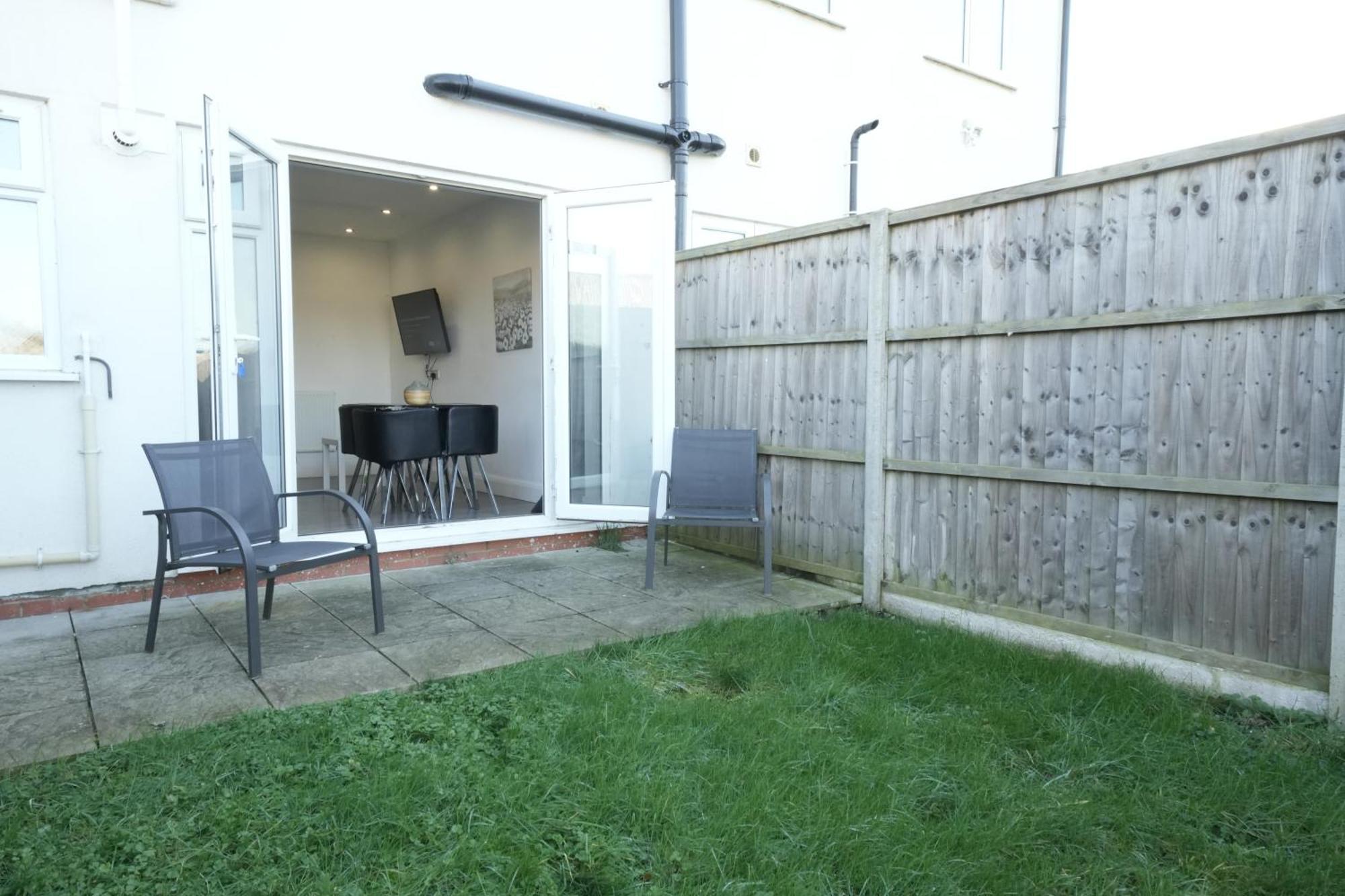 Hatton Apartments Heathrow Airport- Free Parking-Free Underground To And From Heathrow Airport Hatton Cross See Picture-See London Fast Hatton Cross To Central London 30Min Exteriér fotografie
