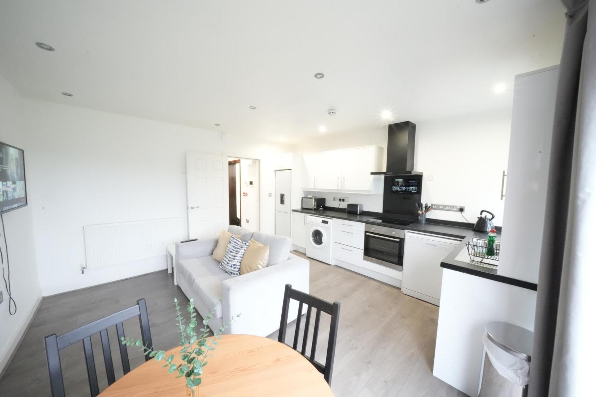 Hatton Apartments Heathrow Airport- Free Parking-Free Underground To And From Heathrow Airport Hatton Cross See Picture-See London Fast Hatton Cross To Central London 30Min Exteriér fotografie